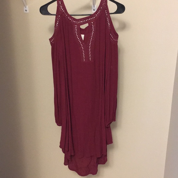 Knox Rose Dresses & Skirts - Open shoulder dress.